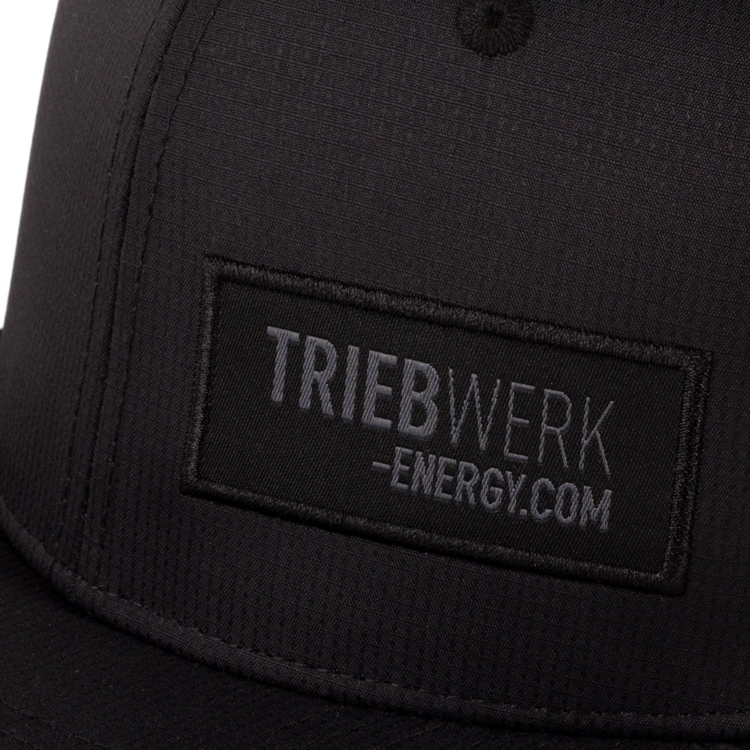 Perforated Snapback "All black"